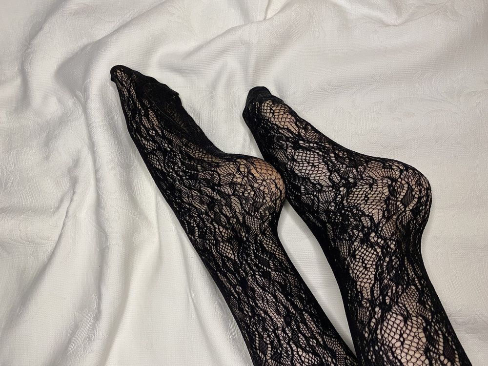 Black mesh knee socks