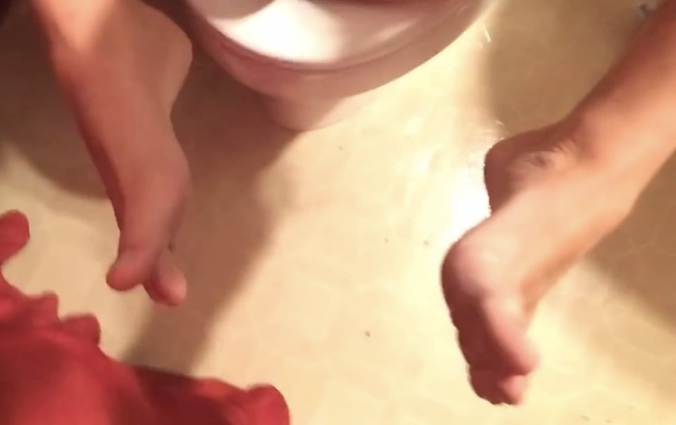 MY FEET &amp; BUTTHOLE #22