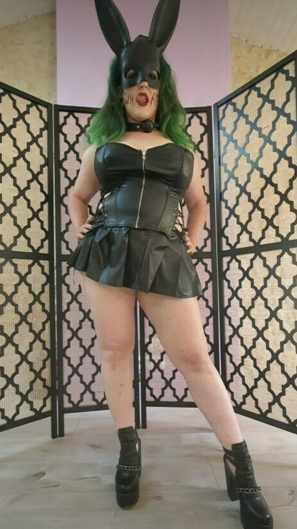 Chubby  MILF Amy Leaf- Whore #48