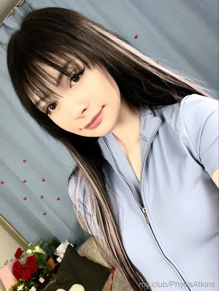Alice Free Photos #3