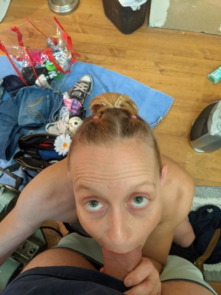 Quick suck with eye contact #5