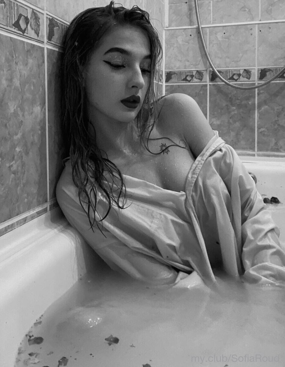 Sofia shyy Free Photos