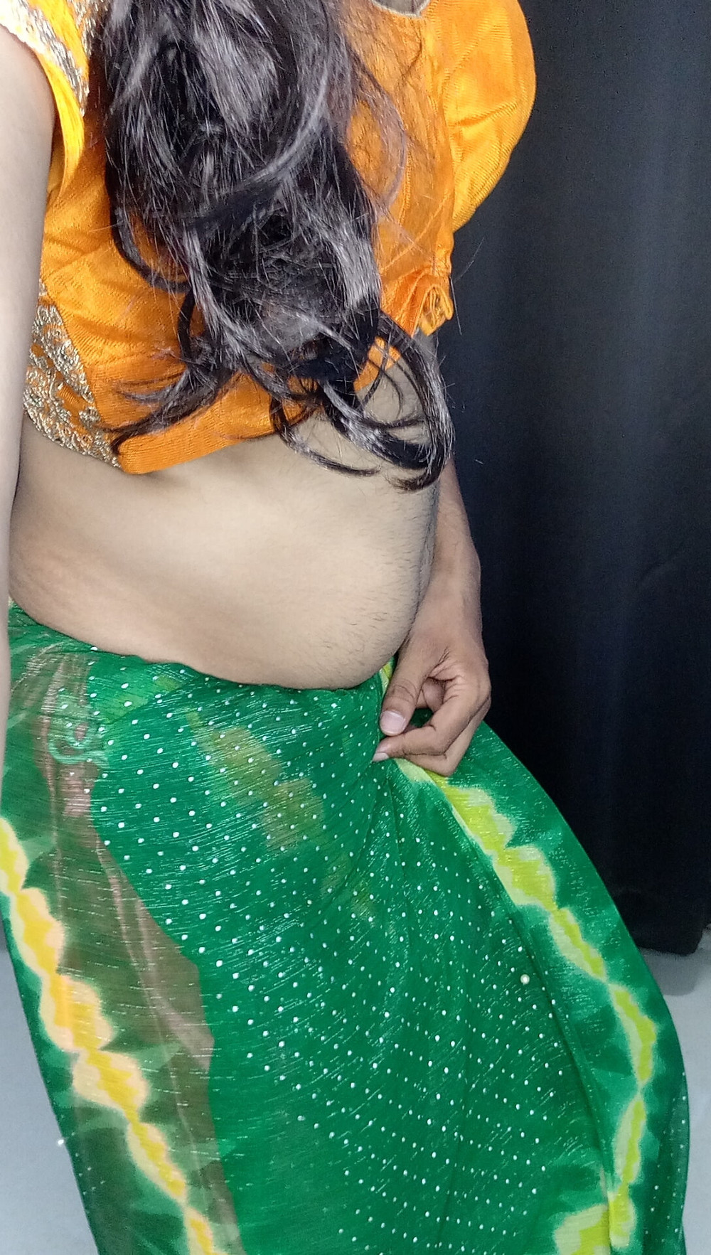 My stepmom last night wear this saree  #8