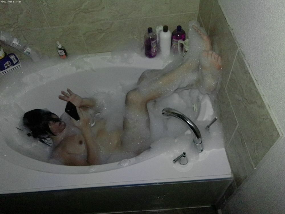 Kirito Bath Tub Photoshoot and Bath  #36