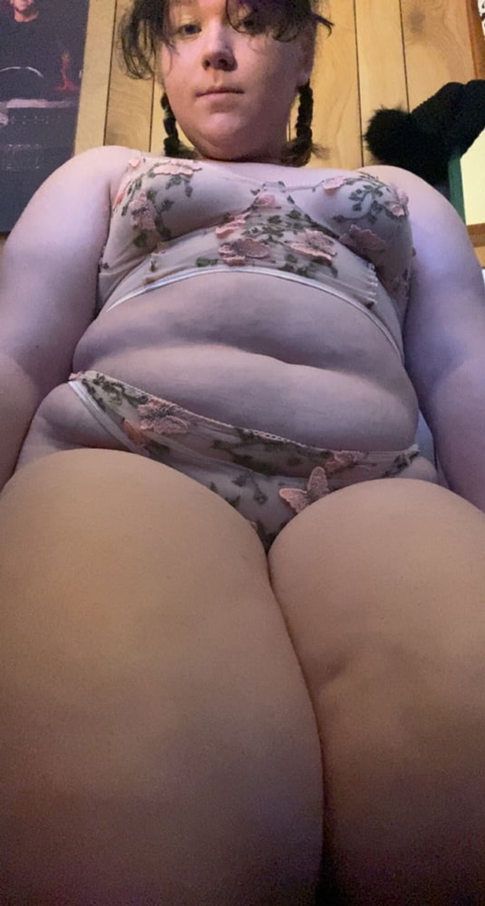 18 Year Old BBW Lilac #4