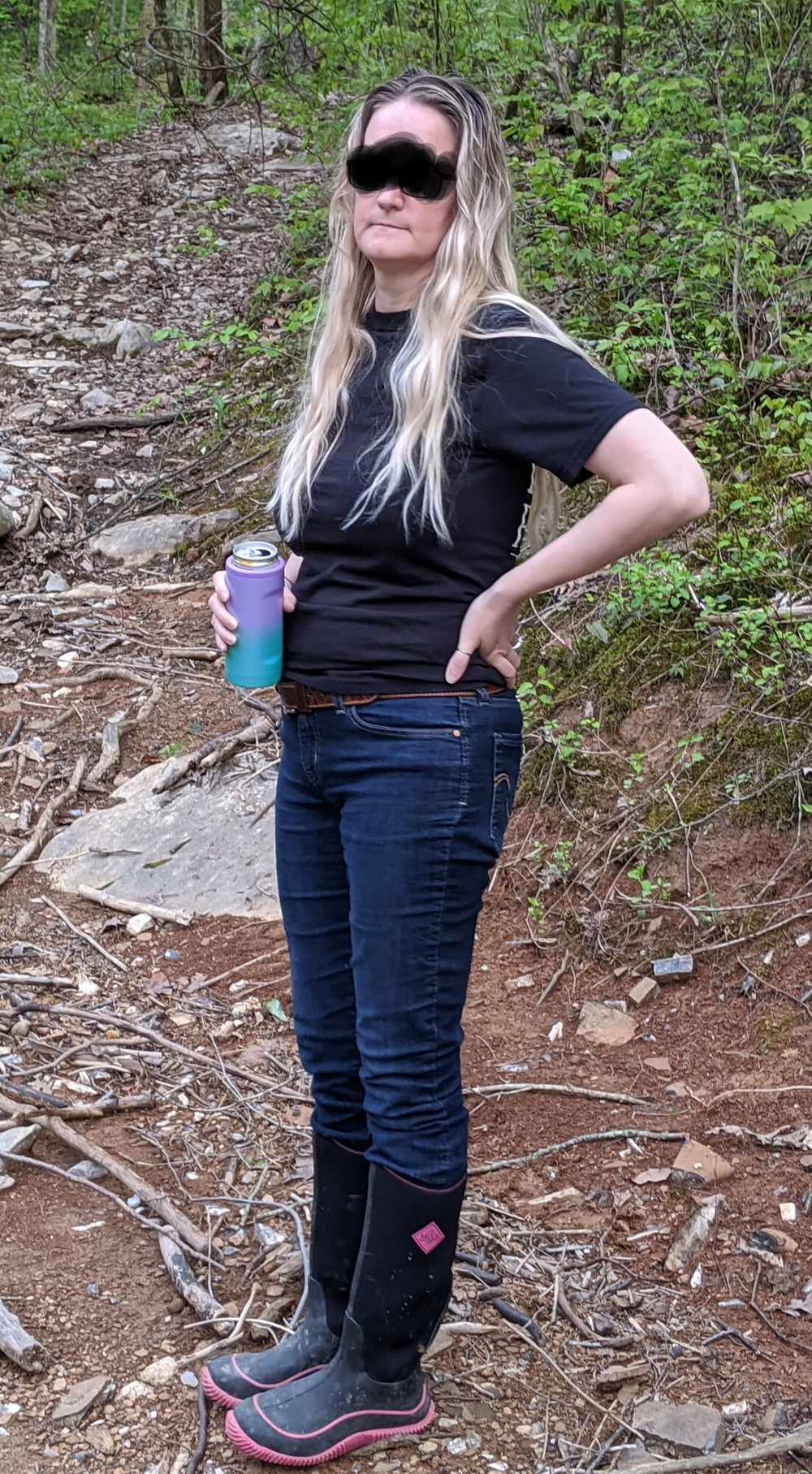 Clothed Mudcricket #37