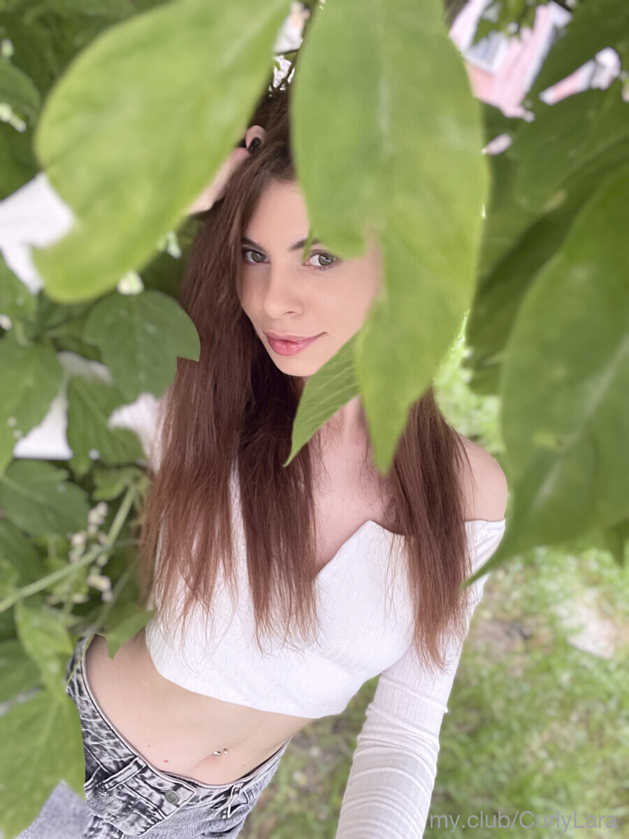 Lara Free Photos #20