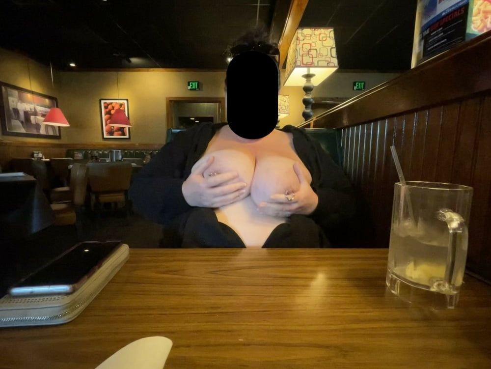 newondoncouple flashing tits at Ruby Tuesday, #6