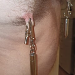 Only the titts with clamps and weights 