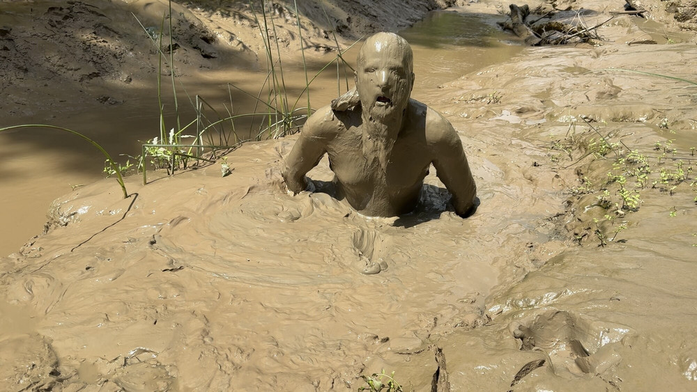 SHOT - MUD PIG IN HEAT #27