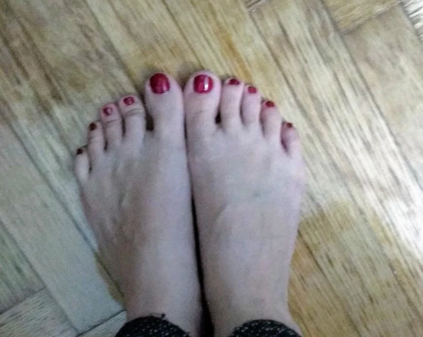 Feet pick #11