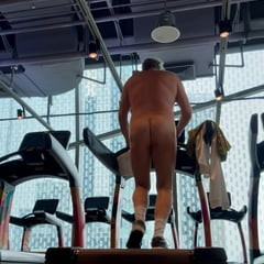 Naked fitnes in gym