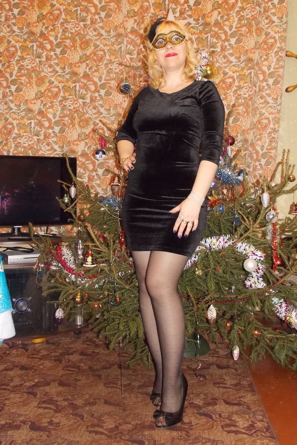 Hot MILF At Christmas