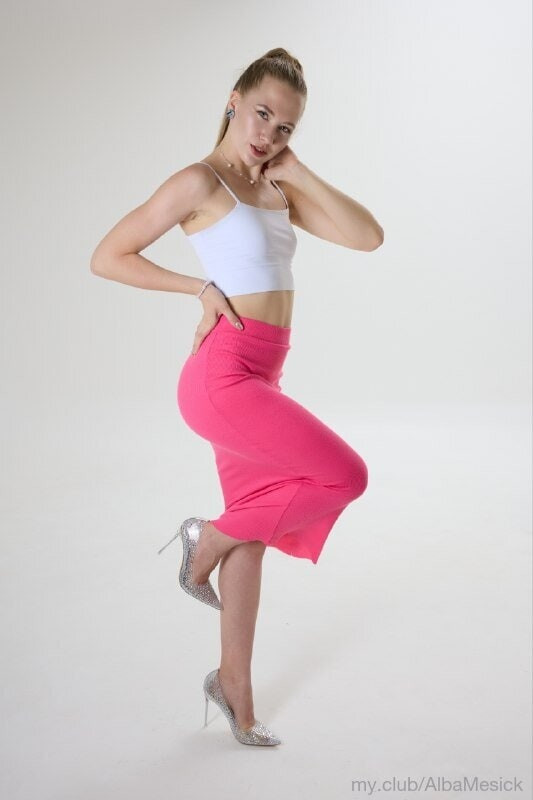 Free Anna Ziman Photos