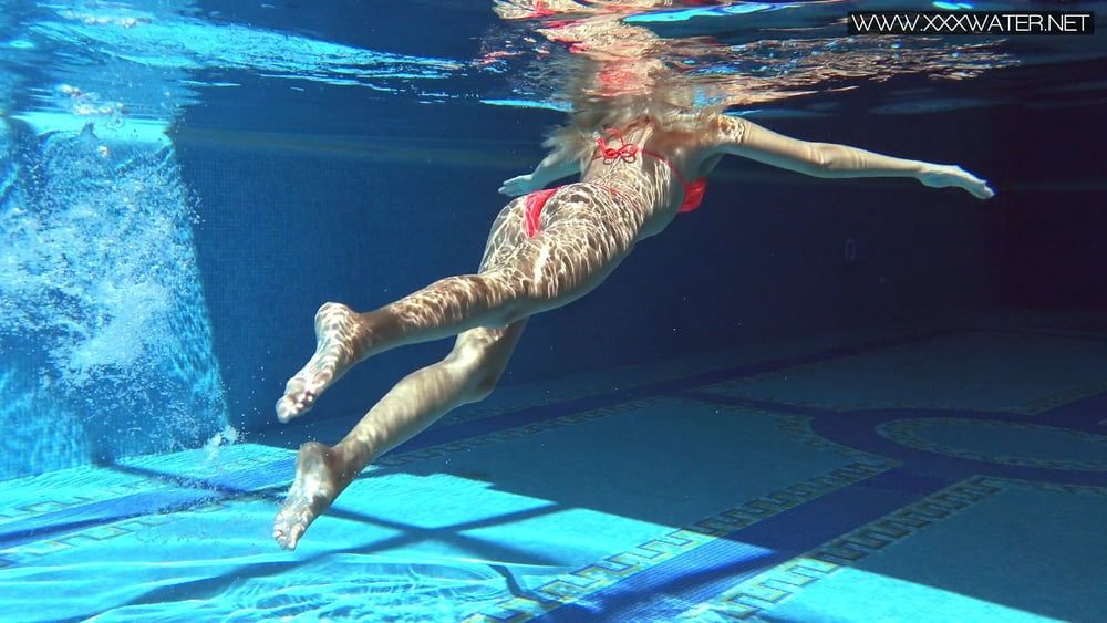  Mary Kalisy Pt.1 Underwater Swimming Pool Erotics #38