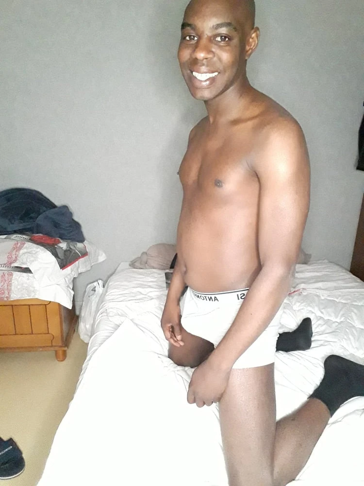 Moi  #6