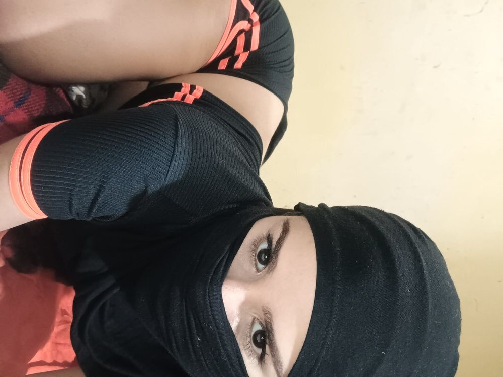 Sexy HOT Amateur Petite In Hijab #7