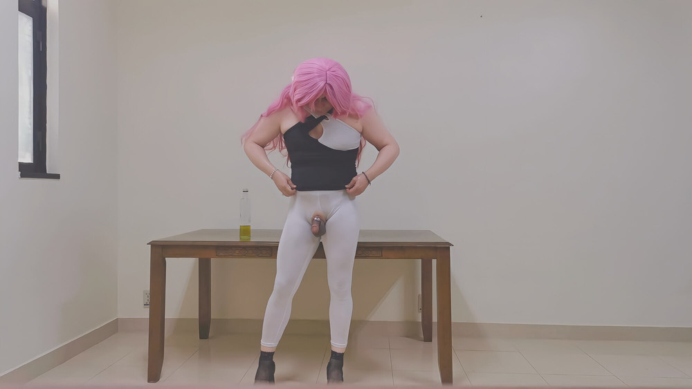 Oiled up Bubble Butt #12