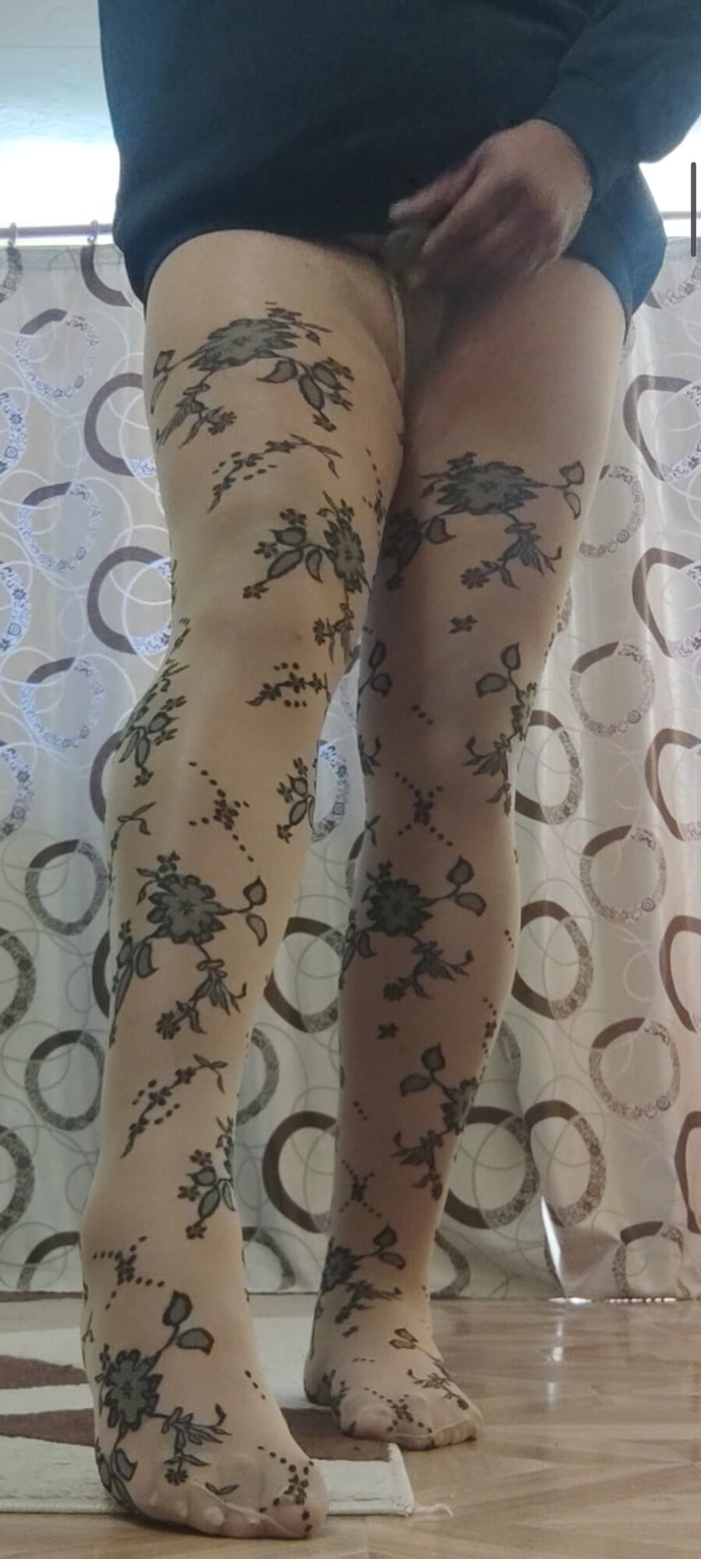 Patterned pantyhose cock masturbation #8