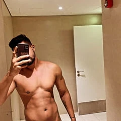 Long dick who wants 