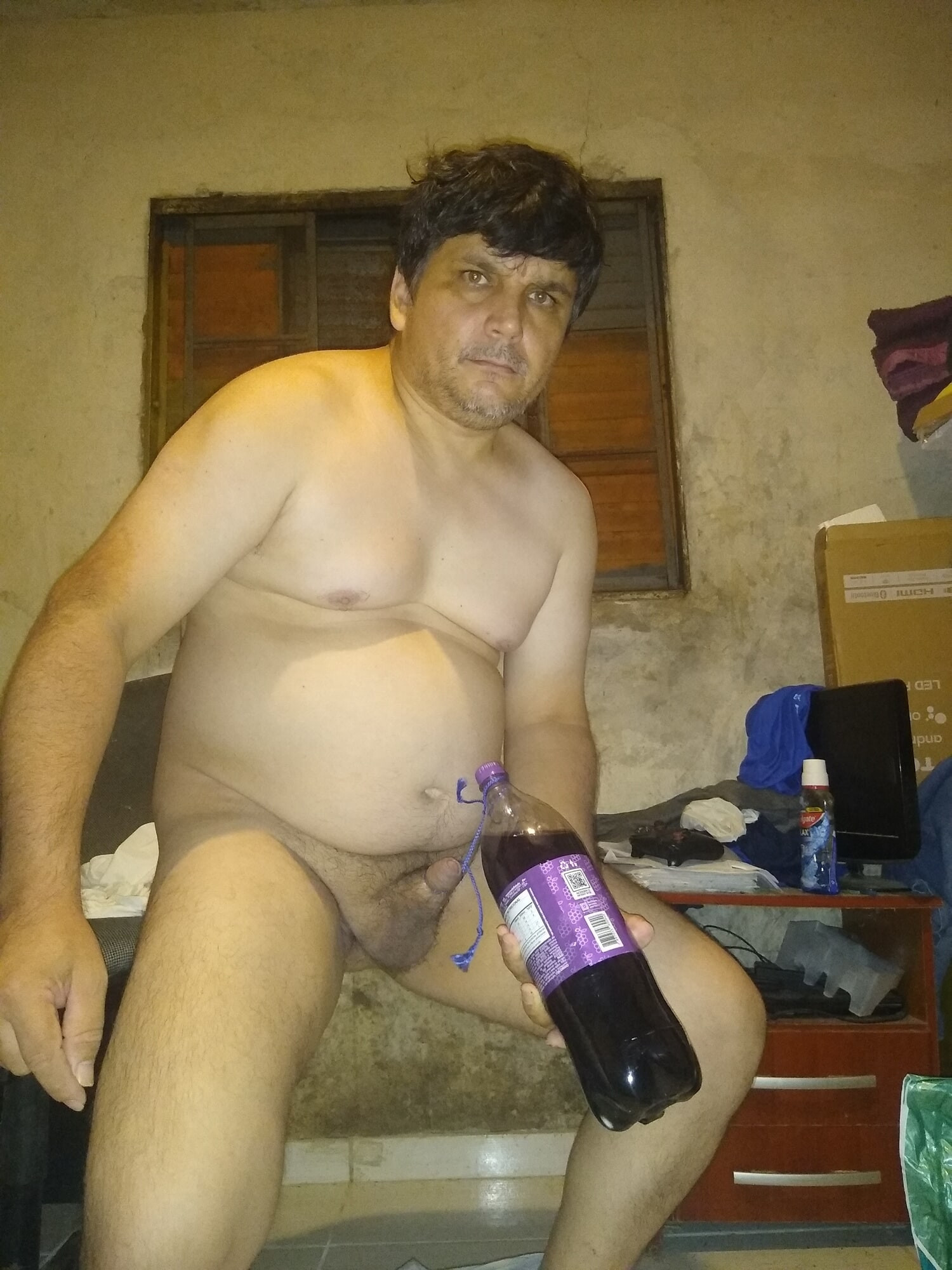 Eu levanto peso amarrado no saco