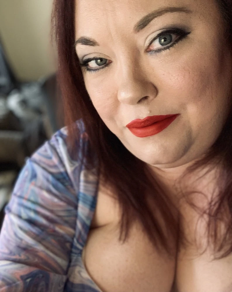 Tina Snua Selfies #25