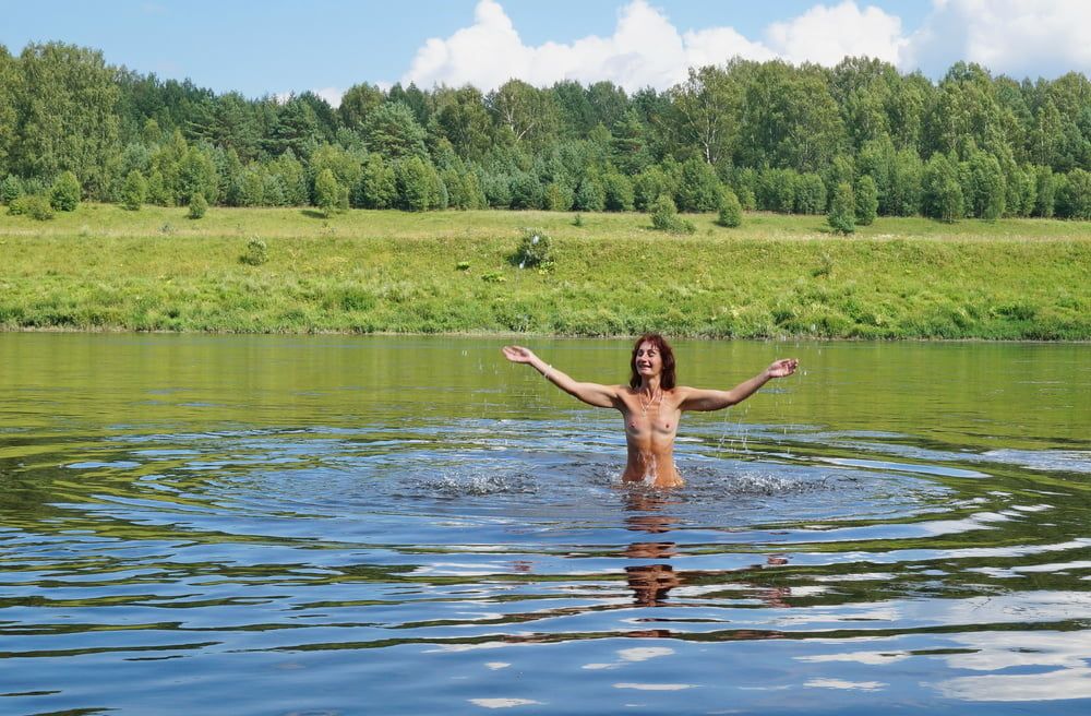 Nude Playing in Volga-river #25