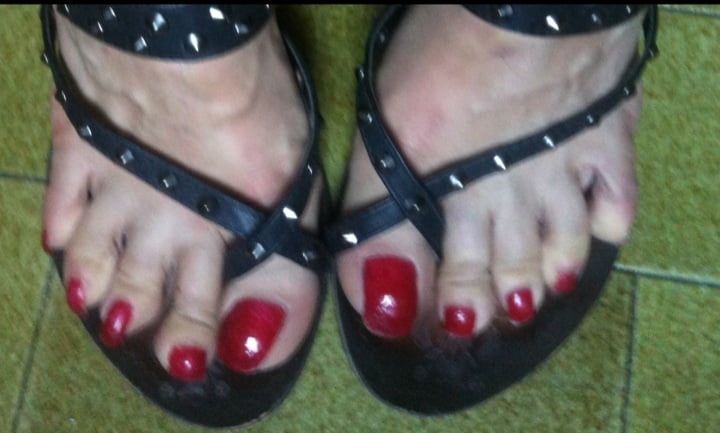red toenails mix (older, dirty, toe ring, sandals mixed). #35