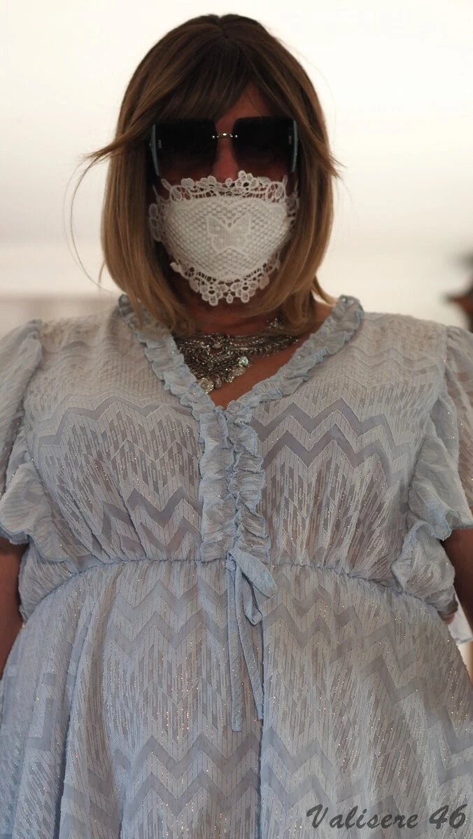 Shemale Valisere 46 in sexy dress