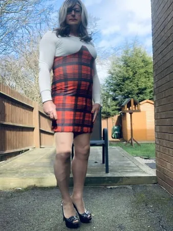 amateur crossdresser kelly cd in red checked dress nude pan         