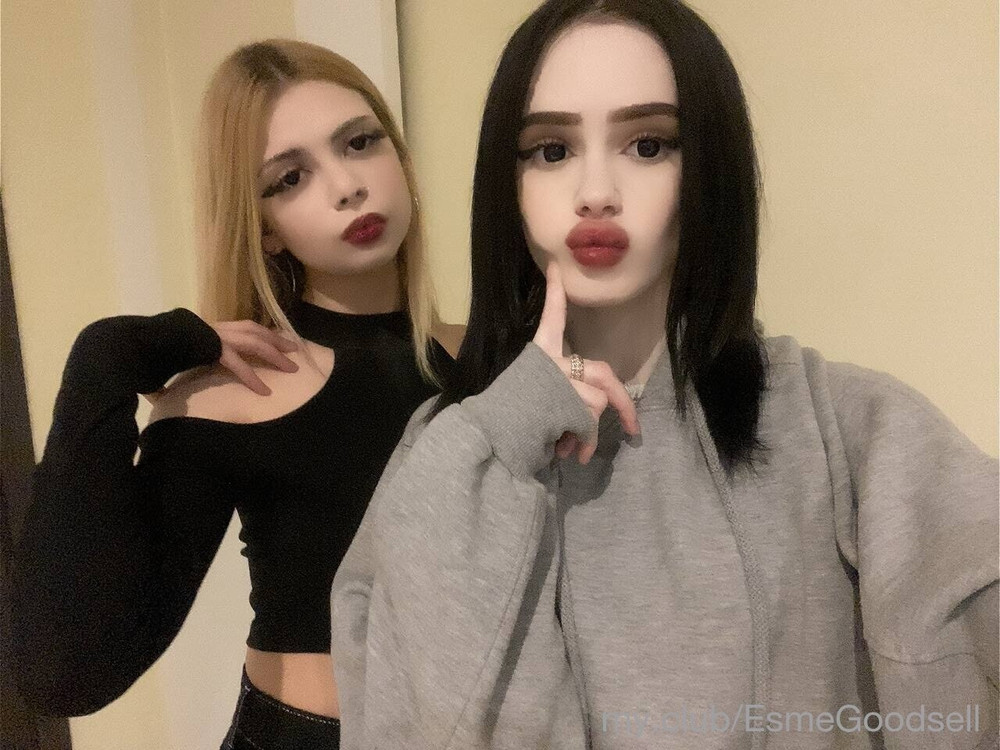 Eva and Monica Free Photos #2
