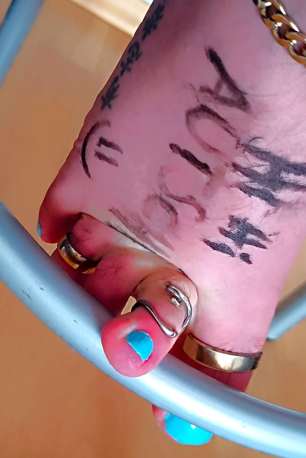 feet