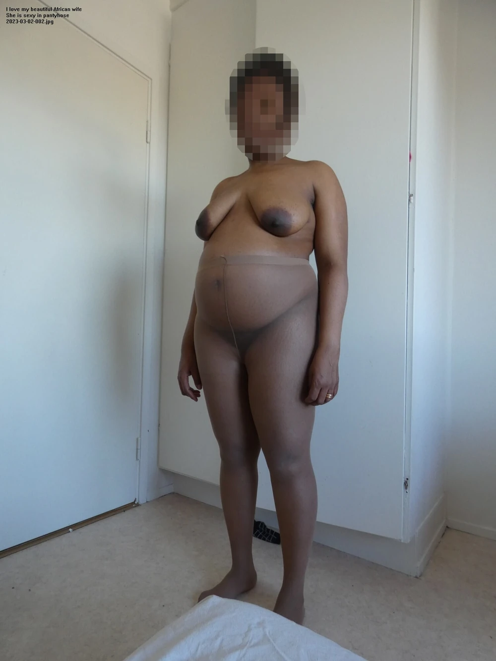 Me pregnant in pantyhose boun spread on the bed #3