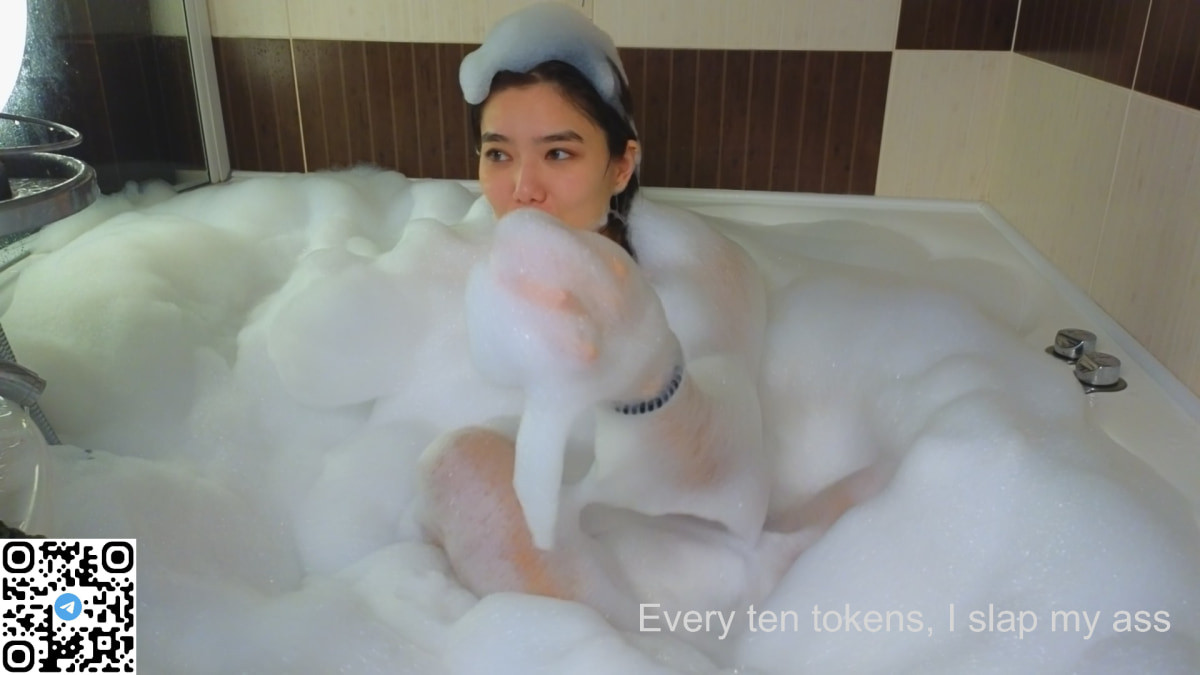 Free Naomi Photos #39