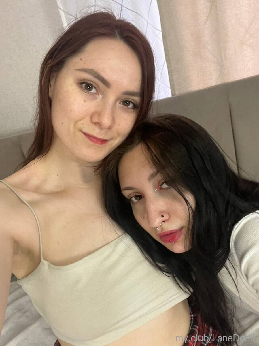 Hild ​​and ​​Blair Free Photos #55