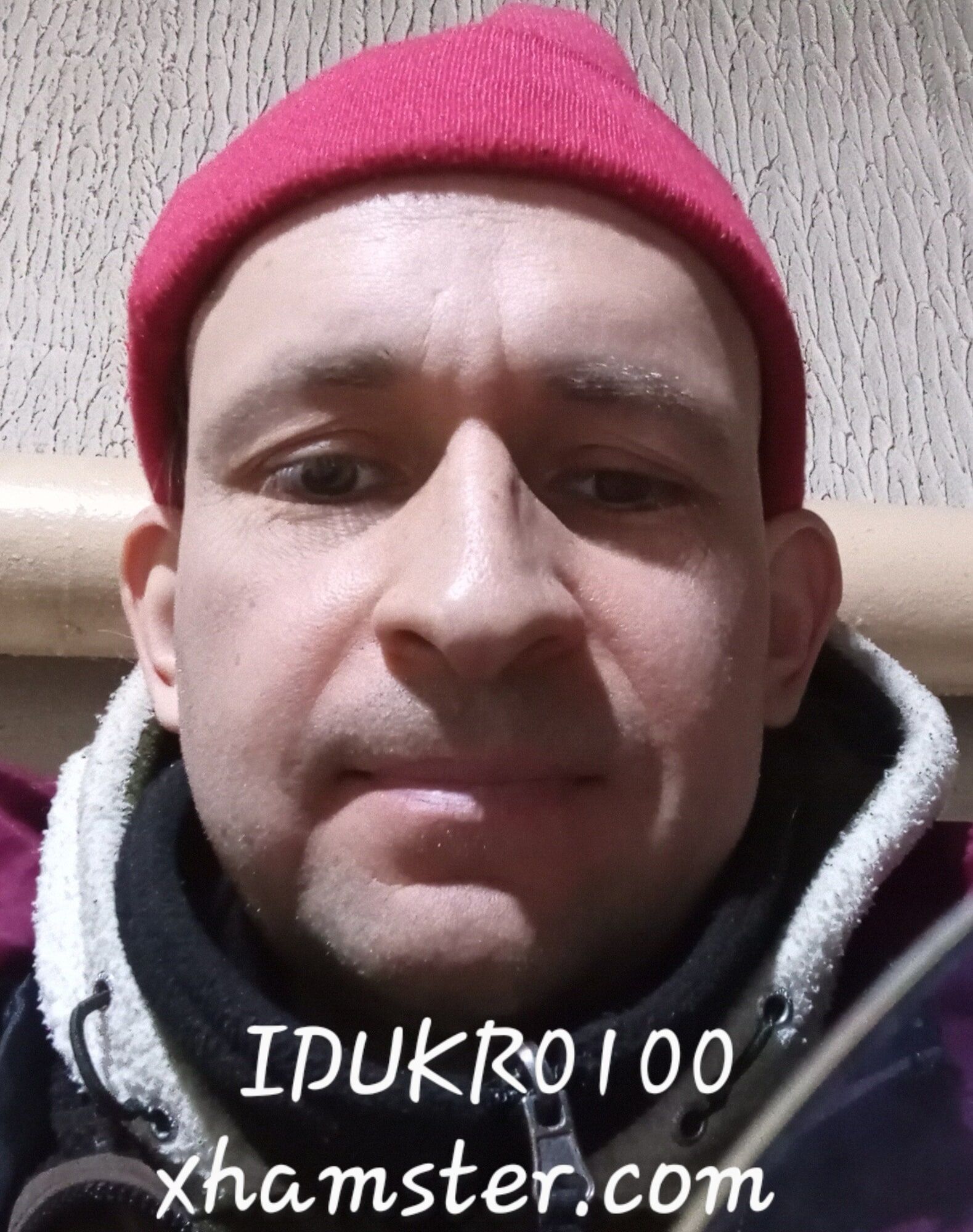 IDUKR0100 xhamster.com