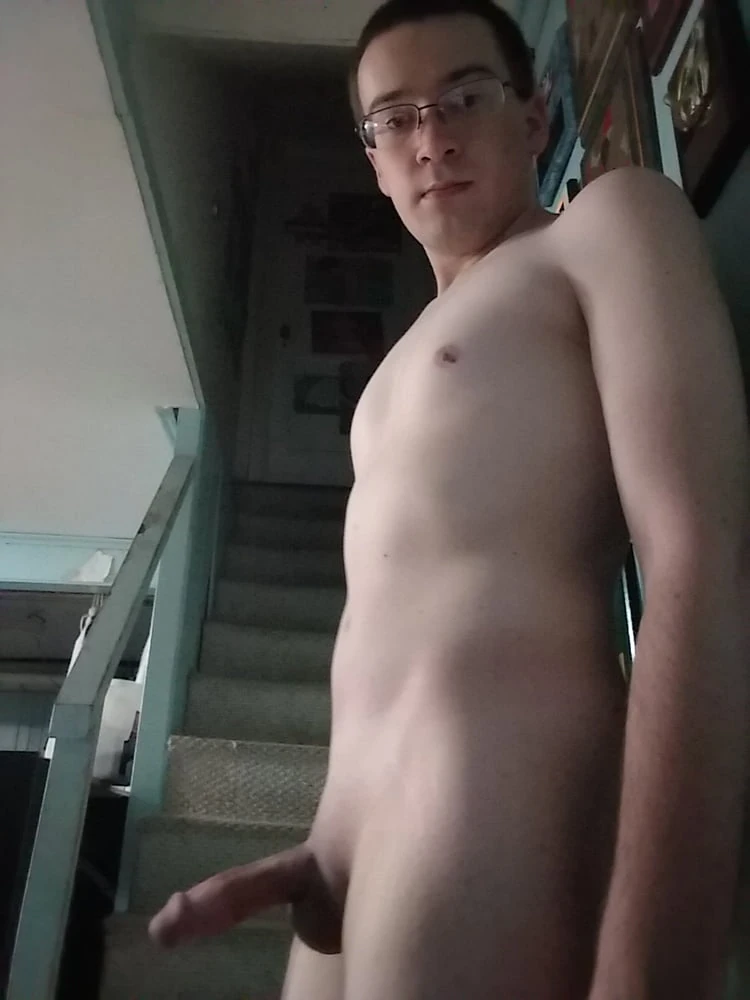 Faggot Brandon Hippel exposed  #40