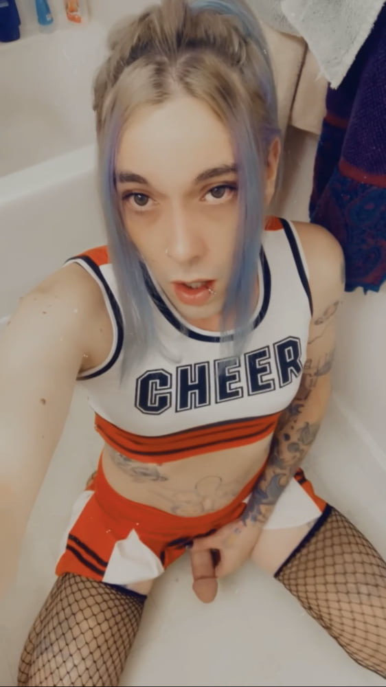 Hot Cheerleader #18