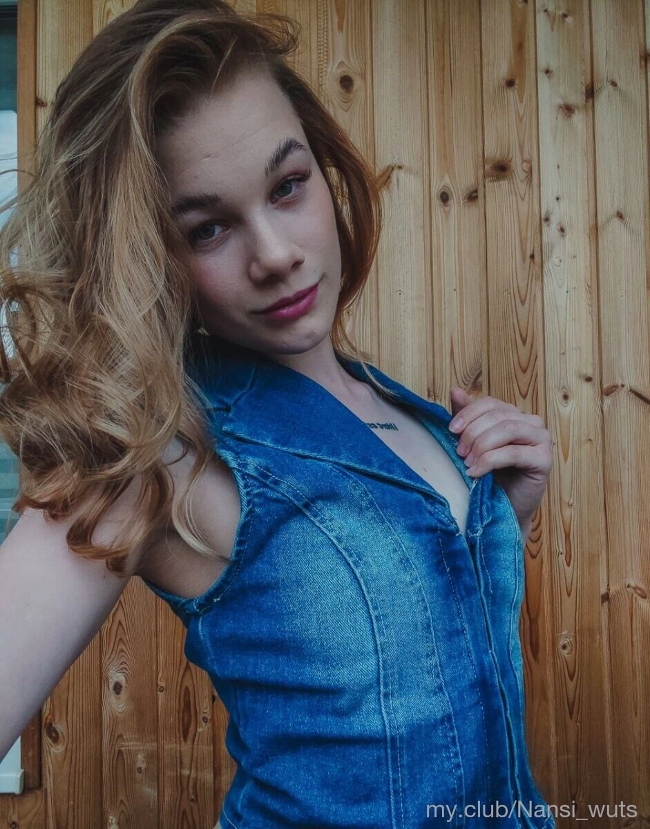 Anna Free Photos #3