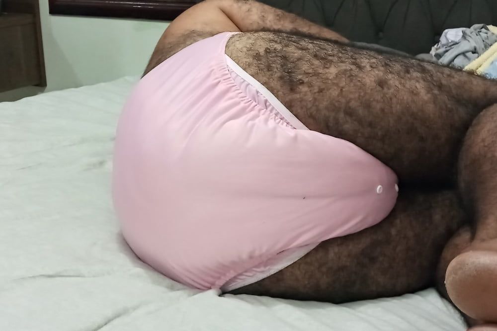 USING PINK NAPPY TO RELAX  #10