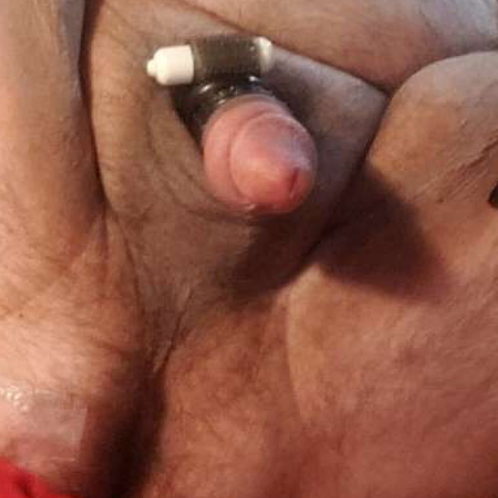 I love have cock ring 💍 on my cock 