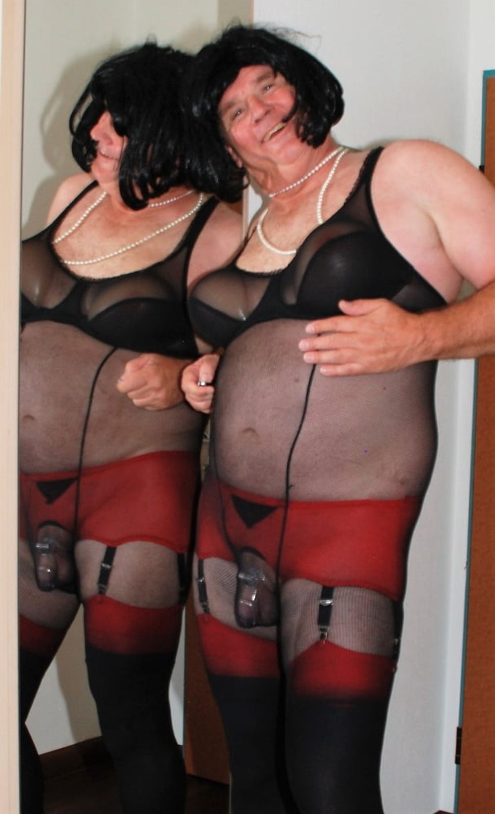 Girdle RedBlack Layered with fishnettights #16