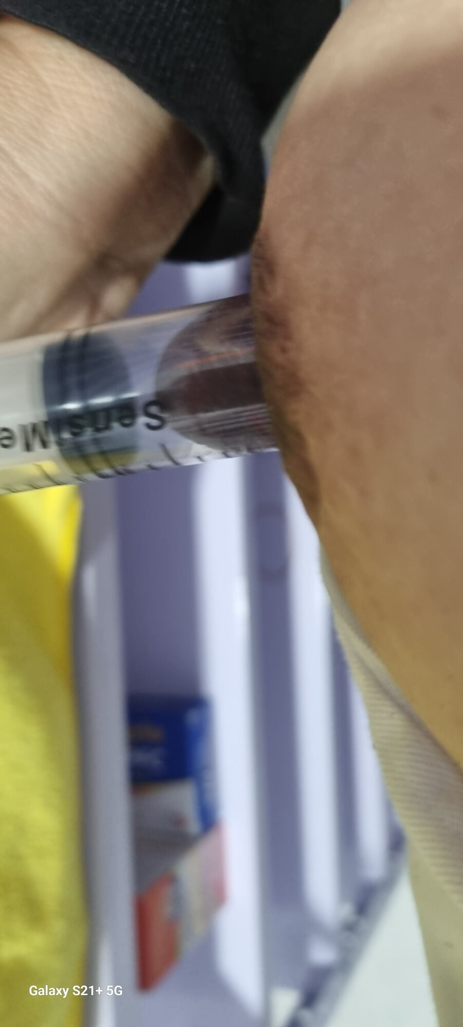 Puta muy caliente tortura sus pezones #2
