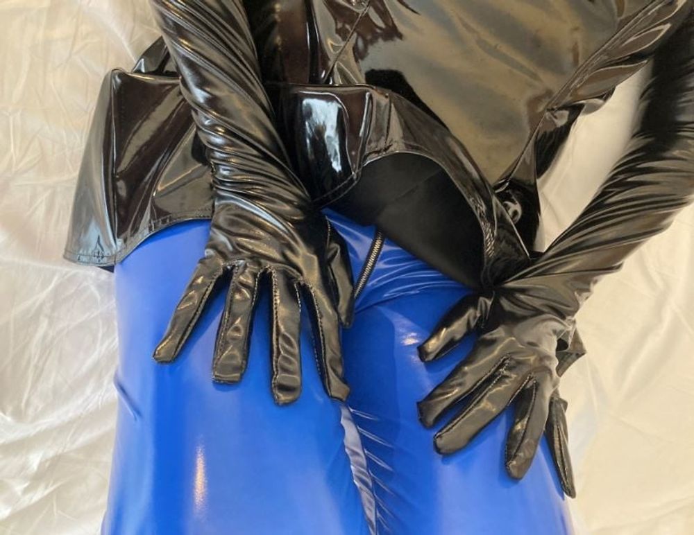 Blue Leggings, Clear Heels, Black gloves #10