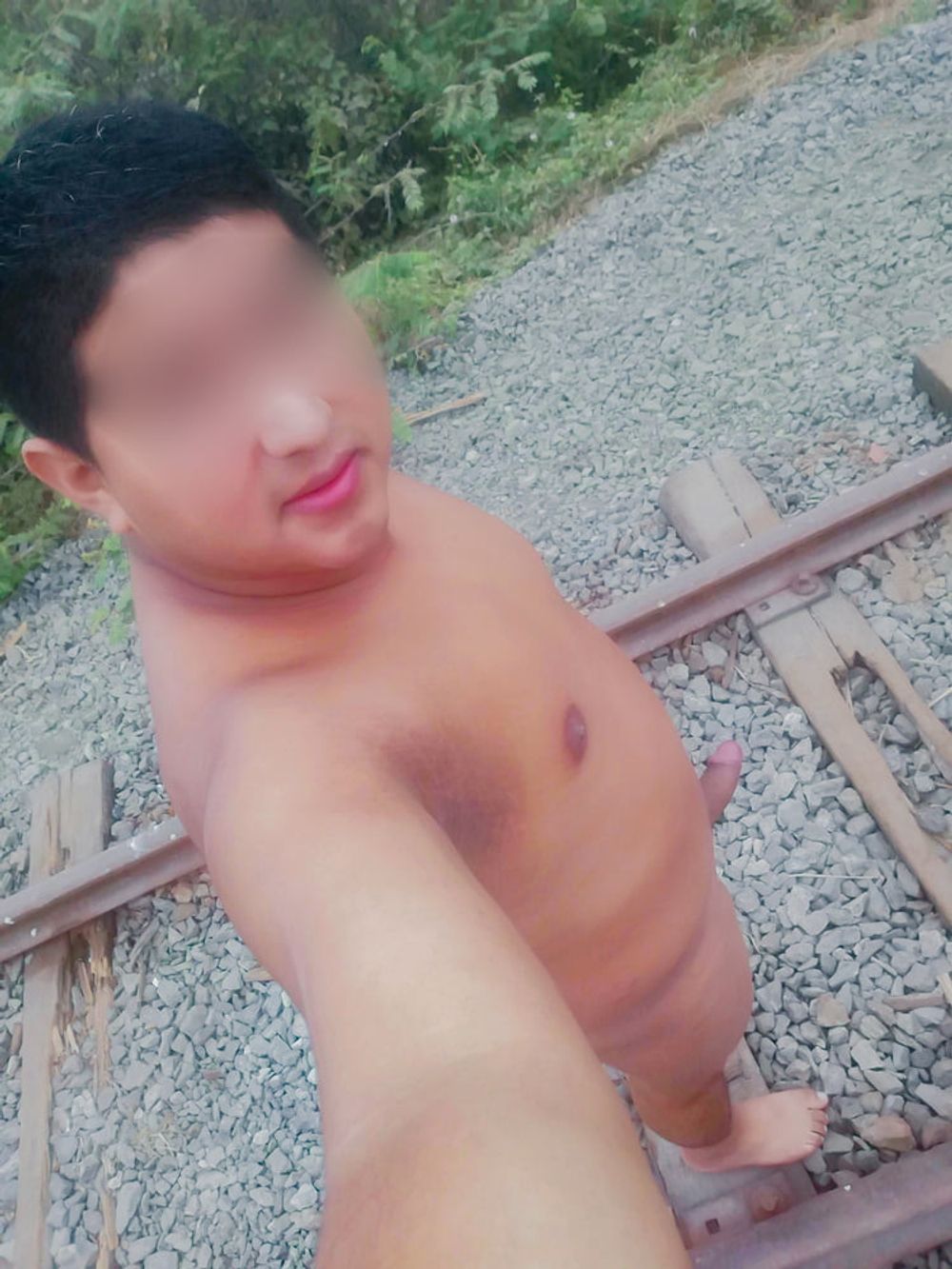 SelfiesNudes en las Vias del Tren  #13