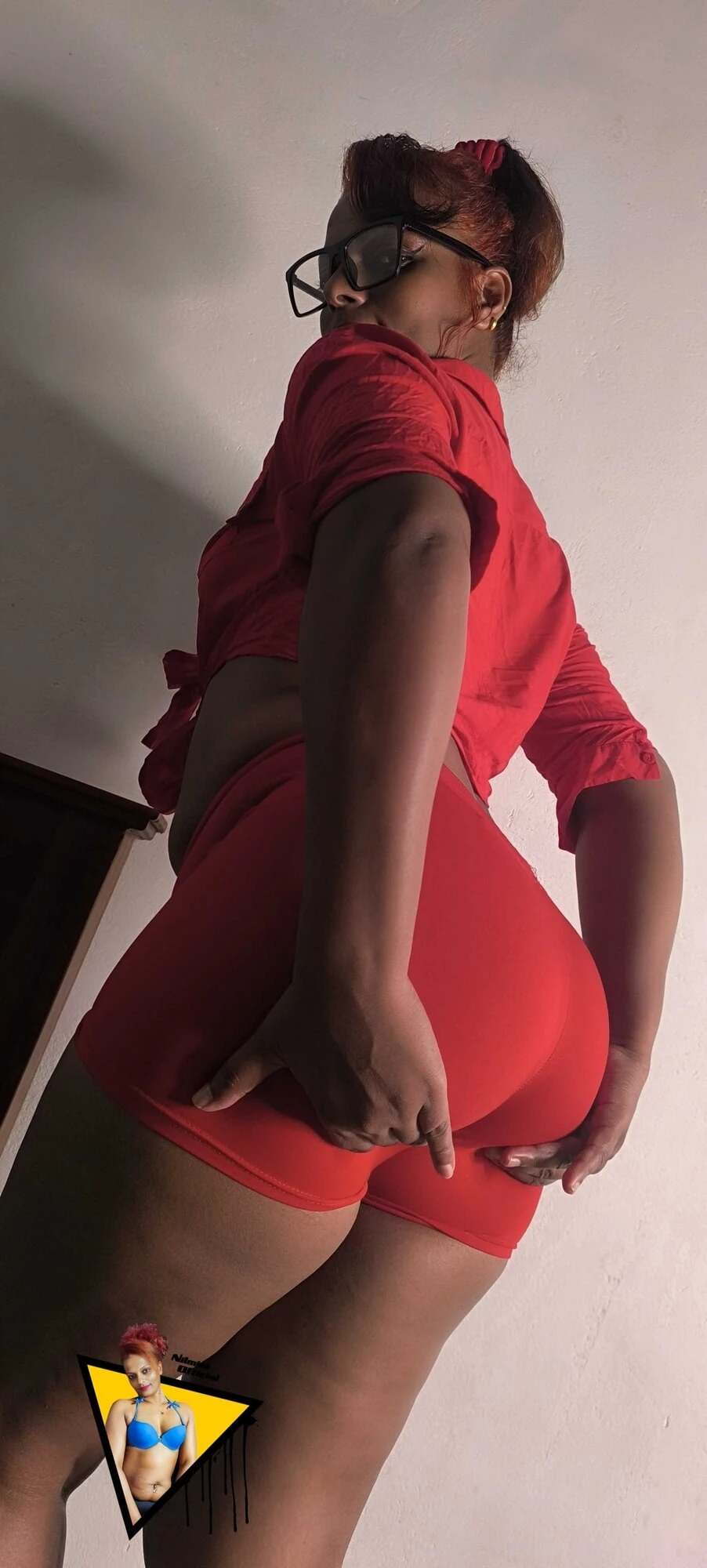 red big booty #13