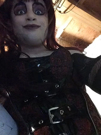 dark cabaret goth tranny        