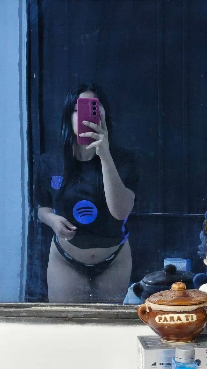 Sexy Zoe