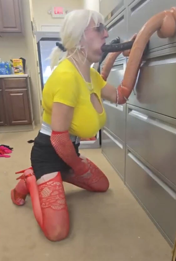 DeeDee Various Photos #39