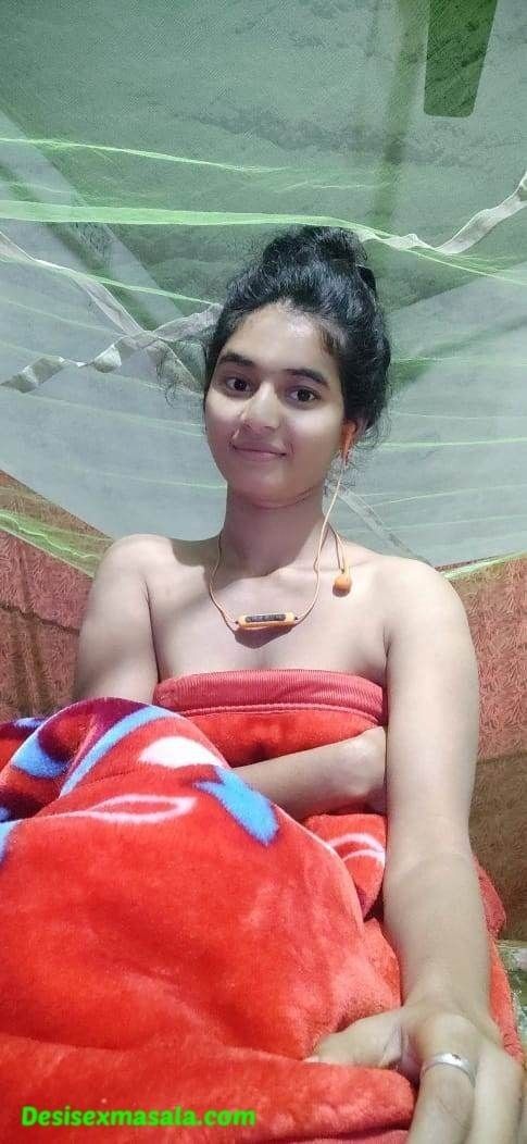 Sexy desi Figure Girl Showing Cute And Tite Boobs #3